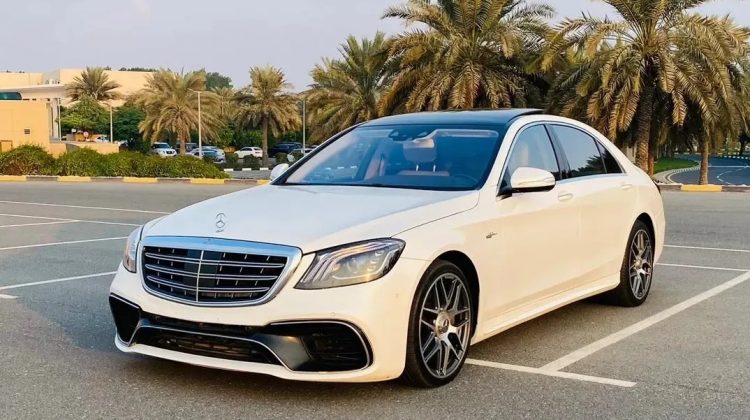 مارسيدس بنز S550 بحالة ممتازة جدا 2014 خليجية المواصفات للبيع في الامارات الشارقة